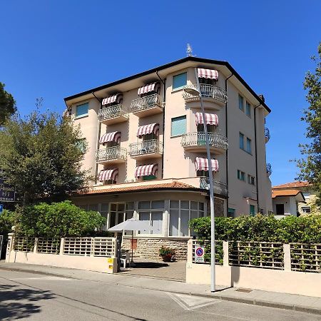 Hotel Puccinelli Lido di Camaiore Eksteriør billede